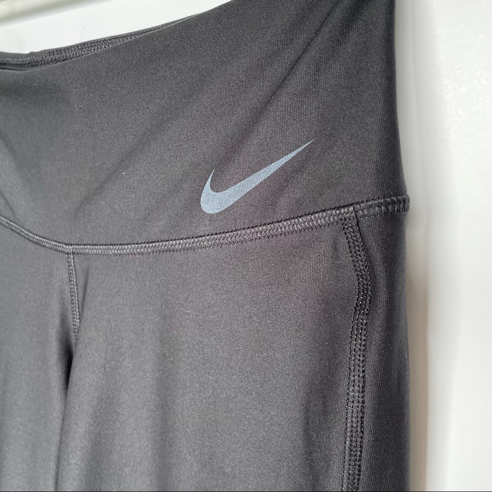 Nike Dri-Fit Crop Capri Side Mesh Panels Size XS